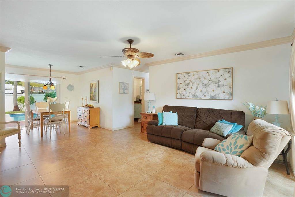 Deerfield Beach, FL 33441,115 SE 14 PL