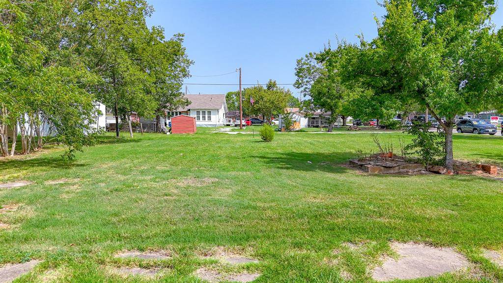 Corsicana, TX 75110,718 E 15th Avenue