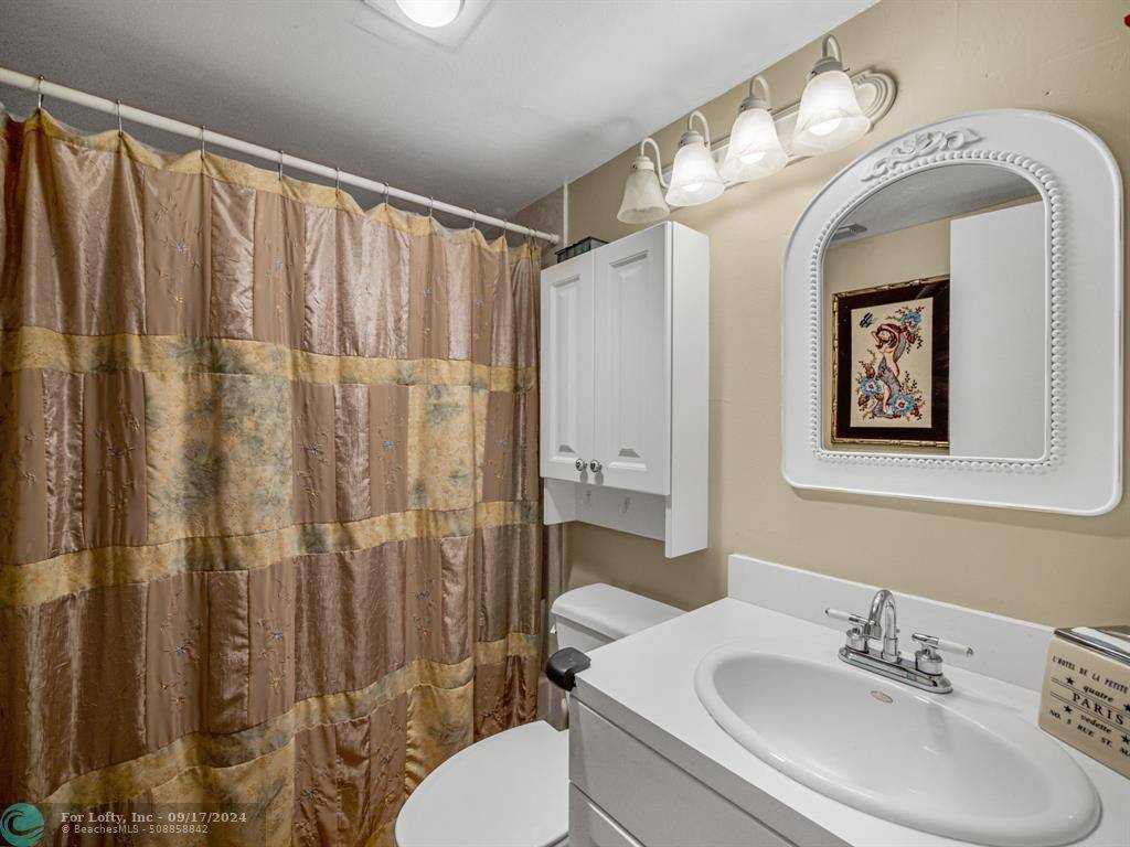 Stuart, FL 34997,5443 SE Miles Grant Rd #105