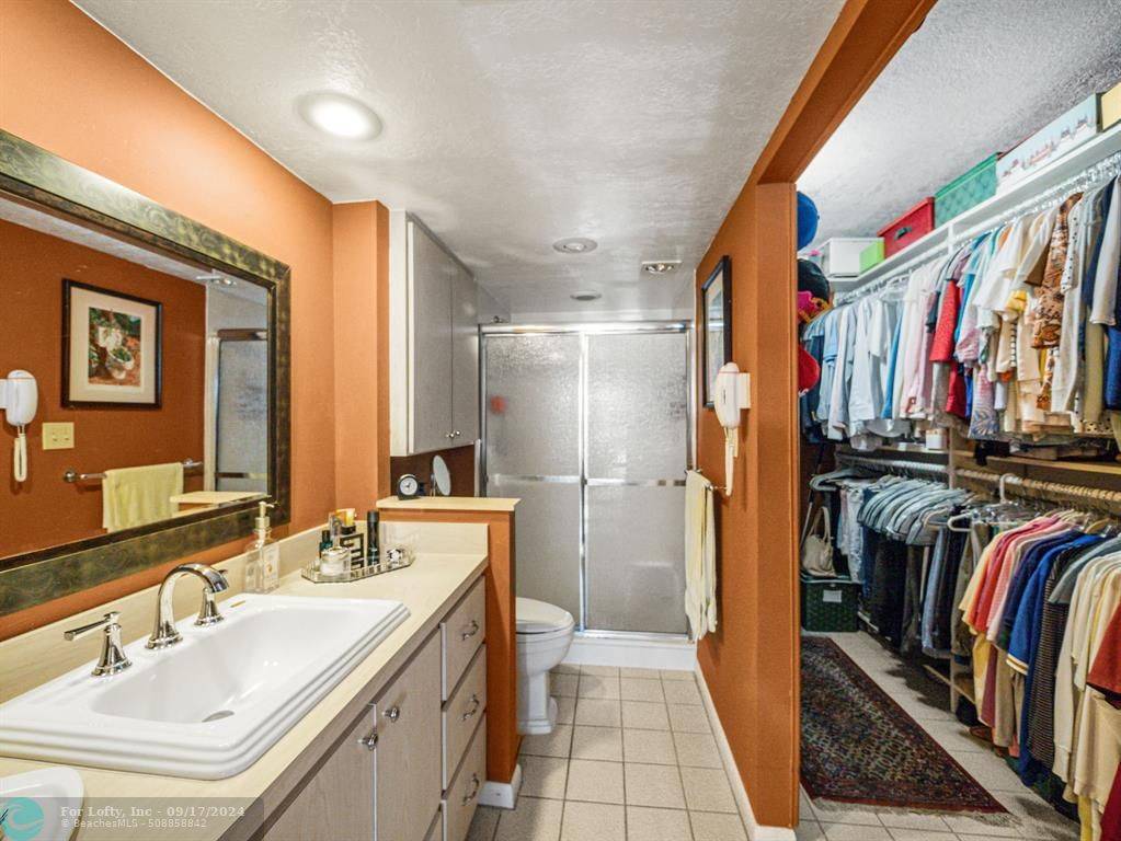 Stuart, FL 34997,5443 SE Miles Grant Rd #105