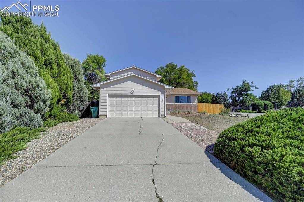 Pueblo, CO 81001,23 Bitterweed CT