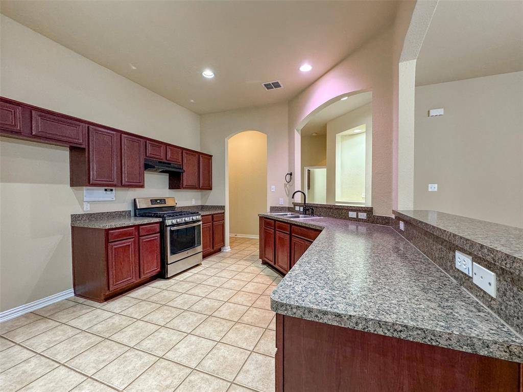 Sanger, TX 76266,51 Heron Bay Court