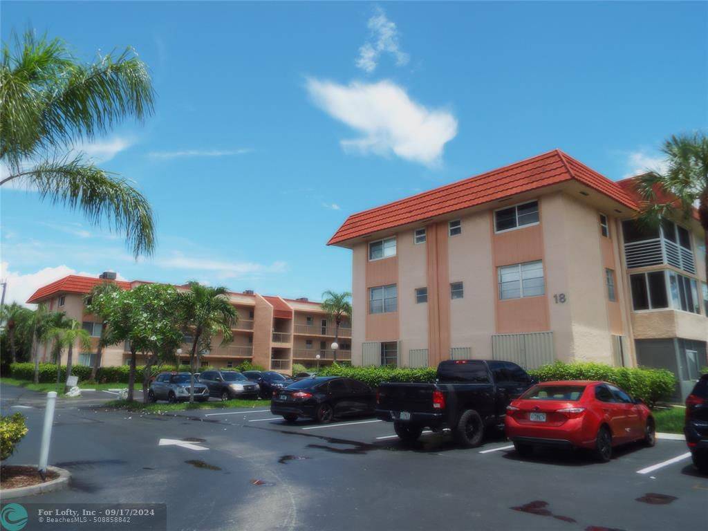 Margate, FL 33063,3050 Holiday Springs Blvd  #308