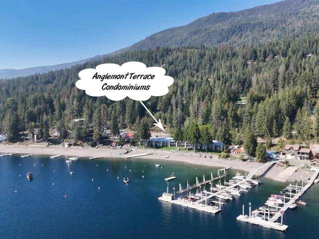 North Shuswap, BC V0E 1M8,4 7732 SQUILAX ANGLEMONT ROAD