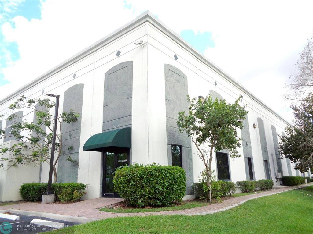 Sunrise, FL 33323,1351 Sawgrass Corporate Pkwy  #102