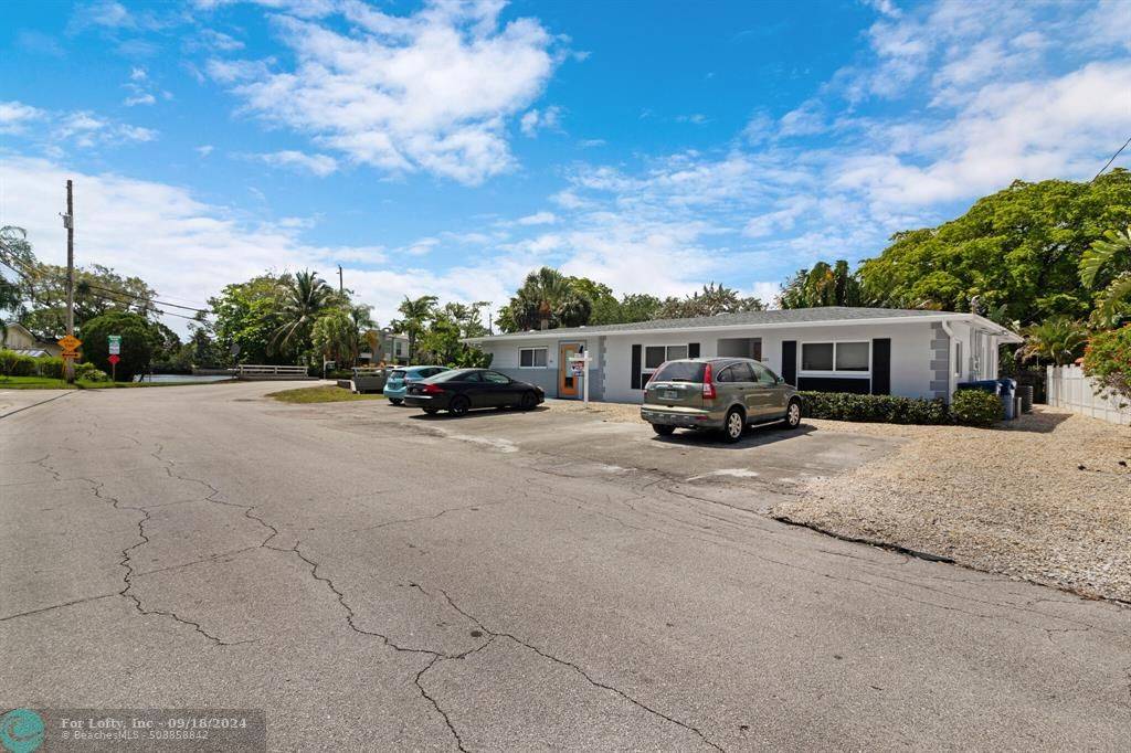 Wilton Manors, FL 33305,2001-2003 NE 7th Ave