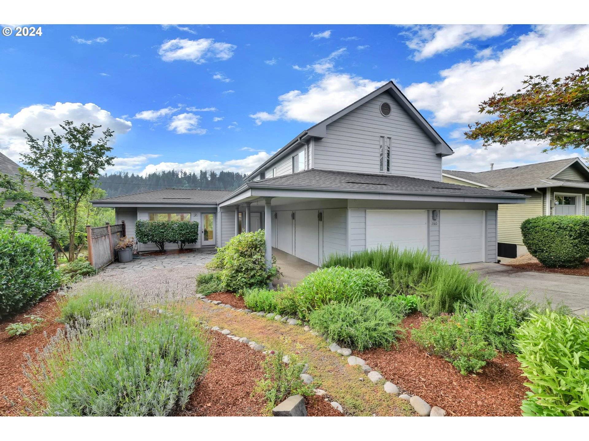 Eugene, OR 97403,2580 Moon Mountain DR