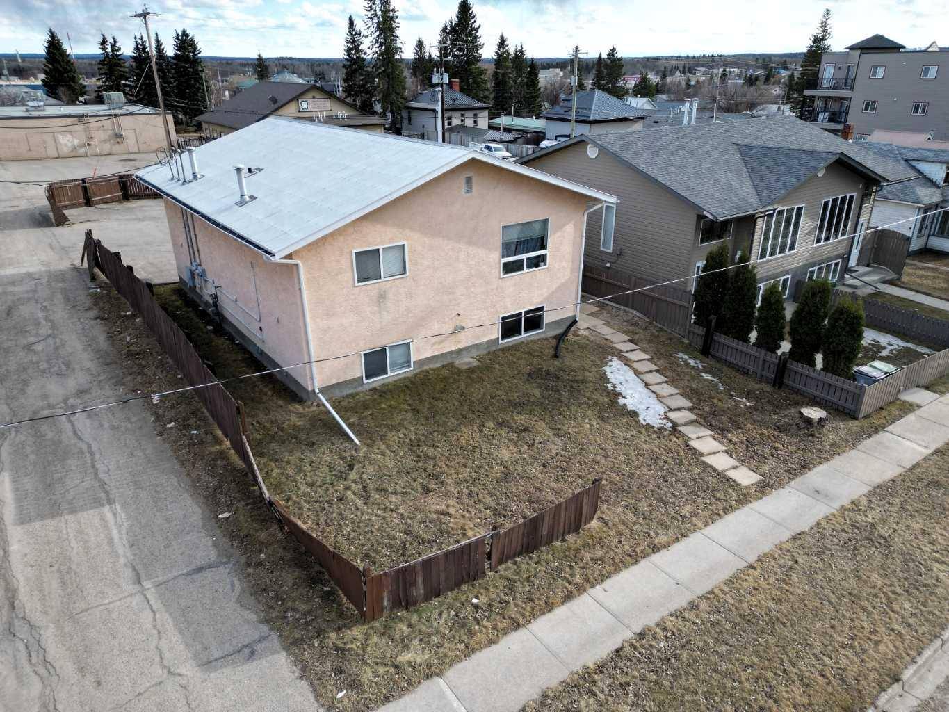 Edson, AB T7E1N7,5015 7 AVE