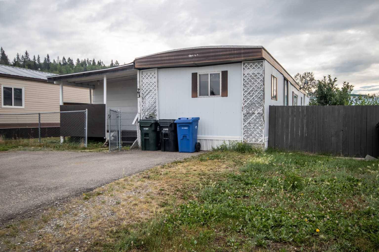 Sundre, AB T0M 1X0,402 4 ST NW #23