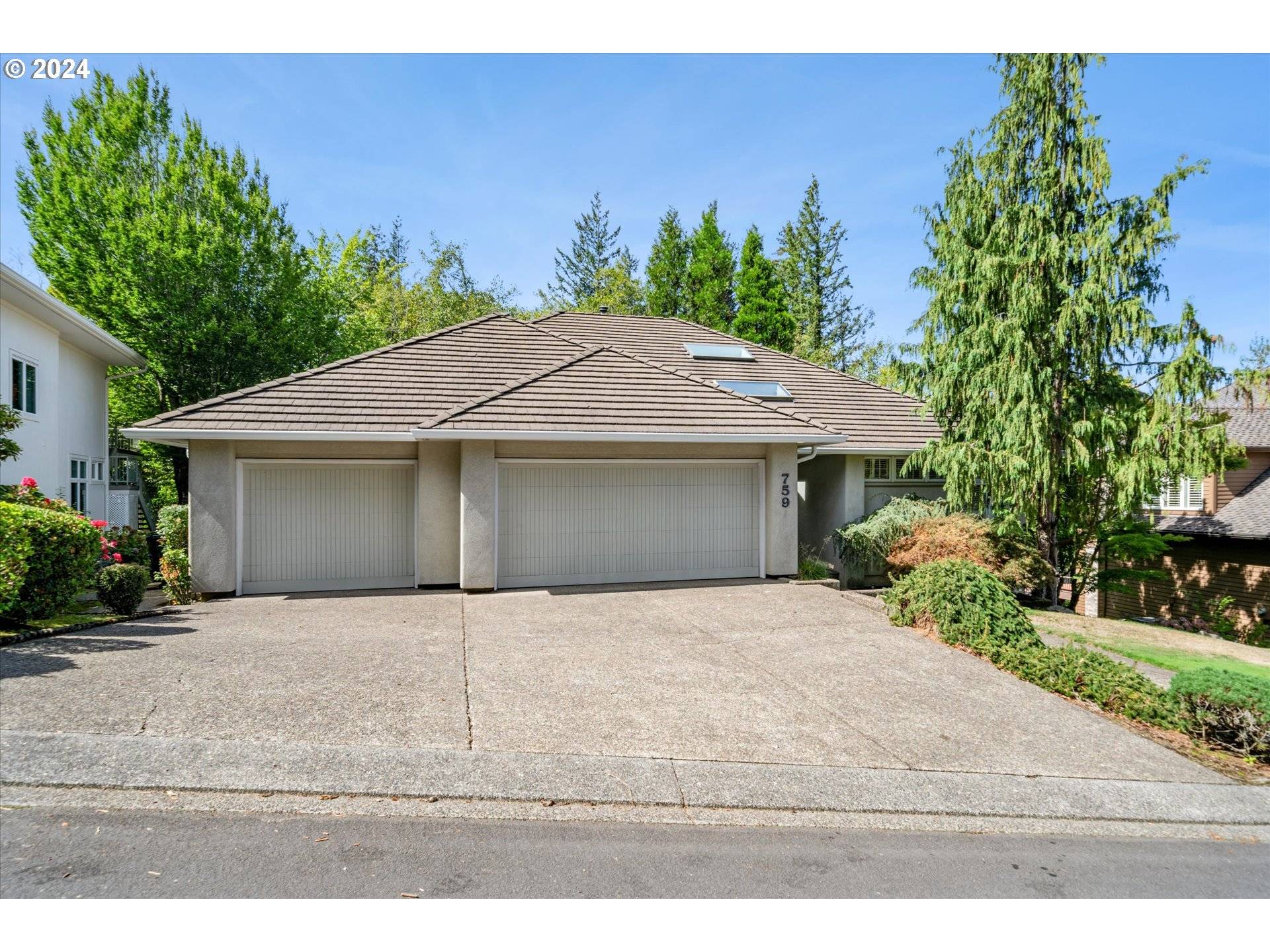 Portland, OR 97225,759 SW REGENCY PL