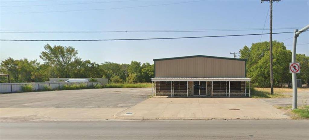 Terrell, TX 75160,814 E Moore Avenue