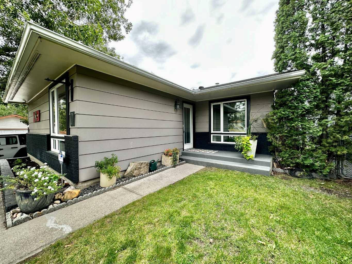 Calgary, AB t2x1l1,7 Midbend CRES SE