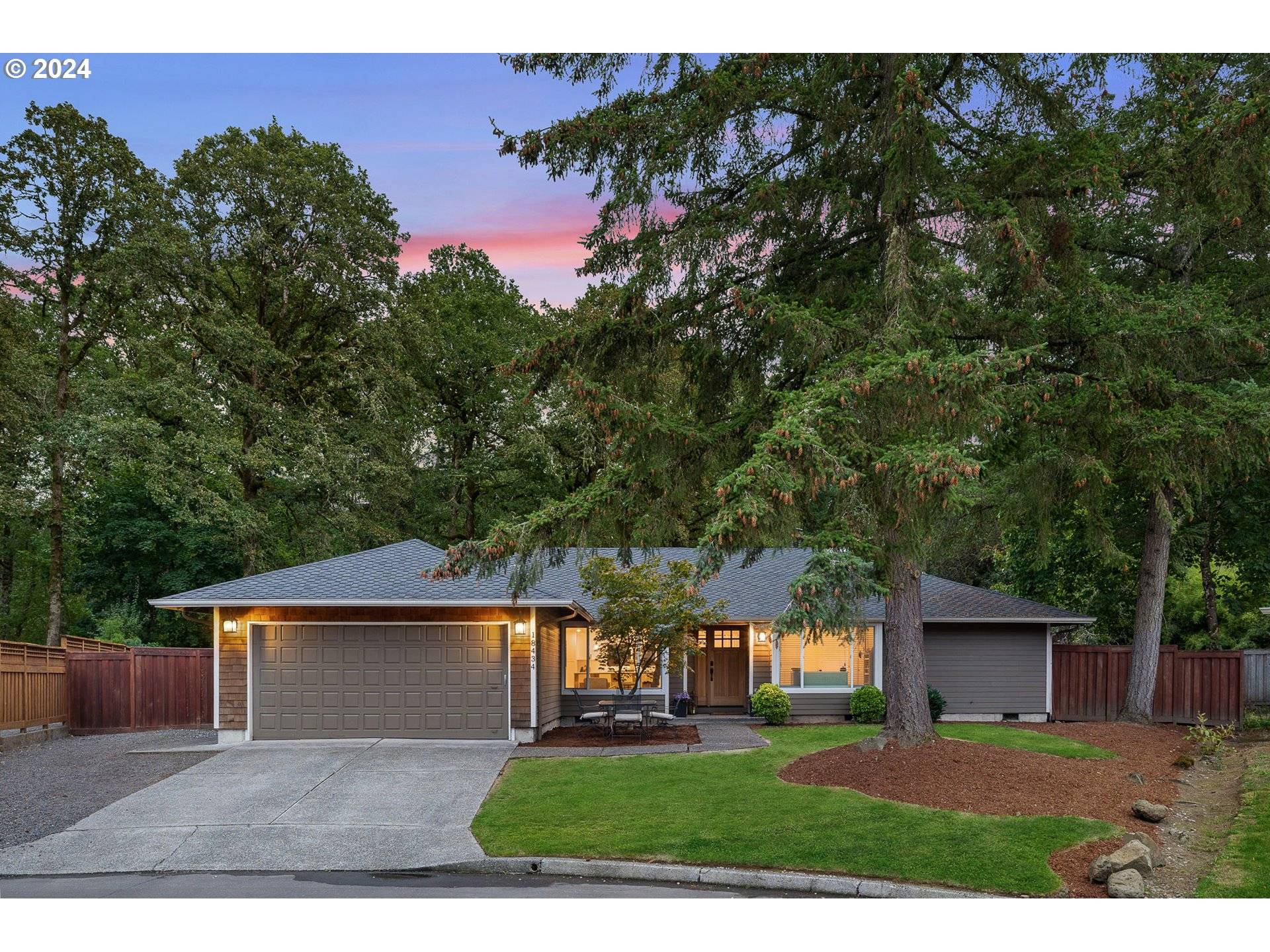 Lake Oswego, OR 97035,18434 SANDPIPER CIR