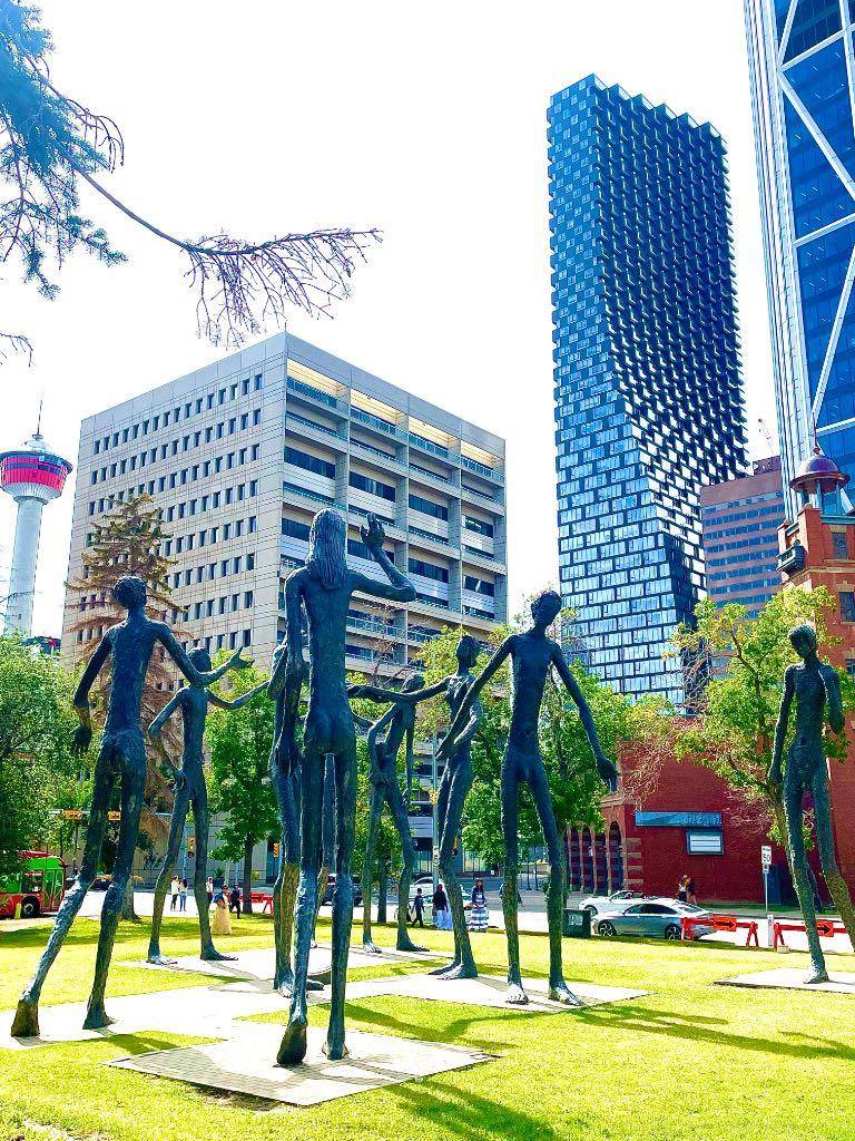 Calgary, AB T2G 4Z9,221 6 AVE SE #810