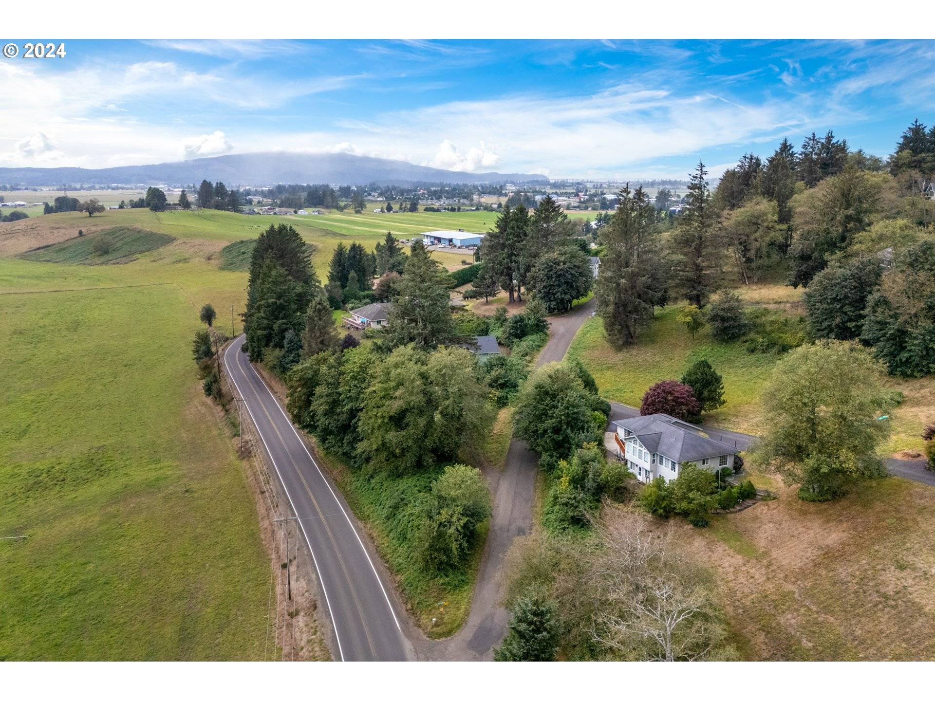 Tillamook, OR 97141,1095 Hollyridge DR