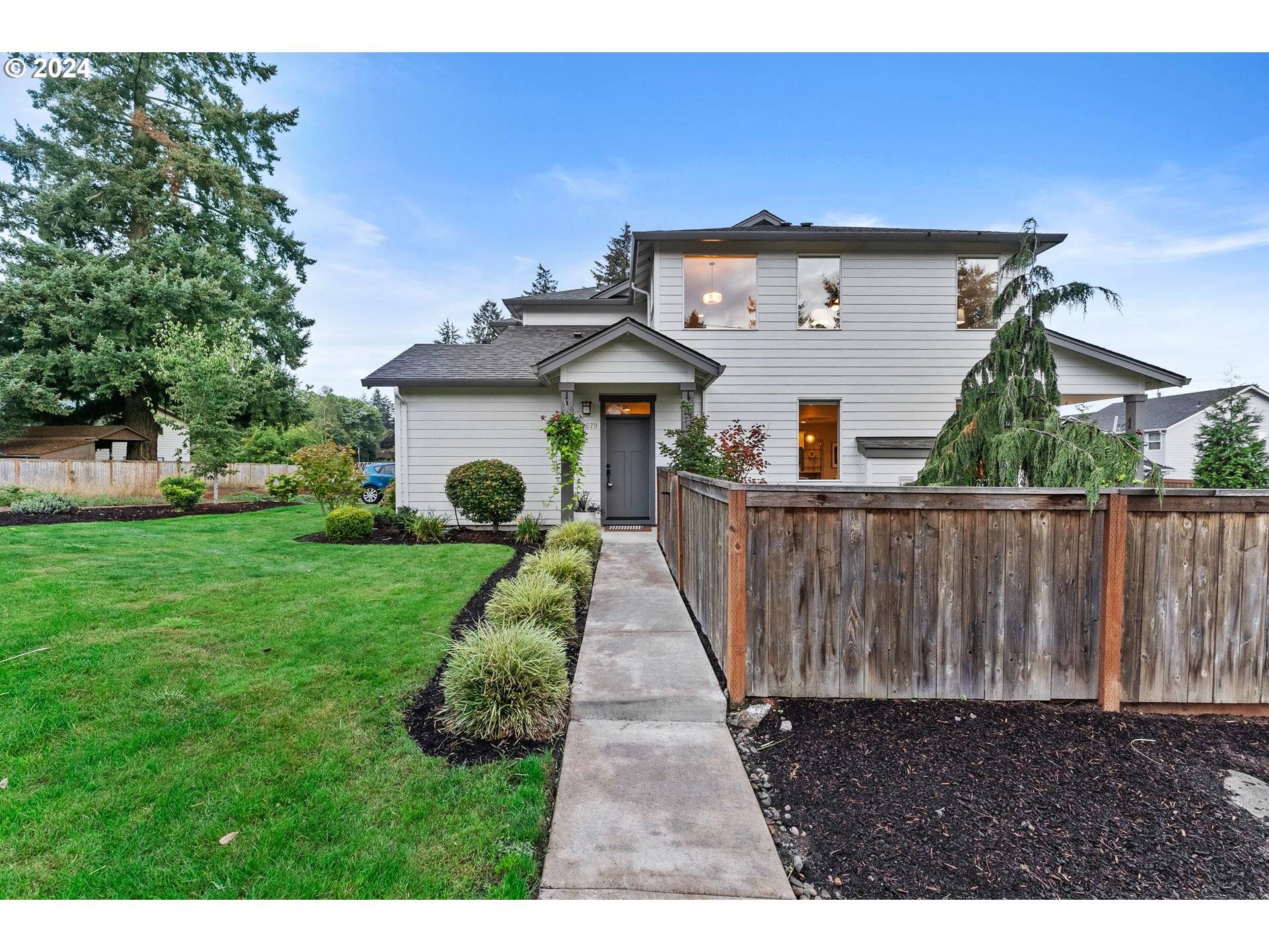 Portland, OR 97230,15679 NE CLACKAMAS CT