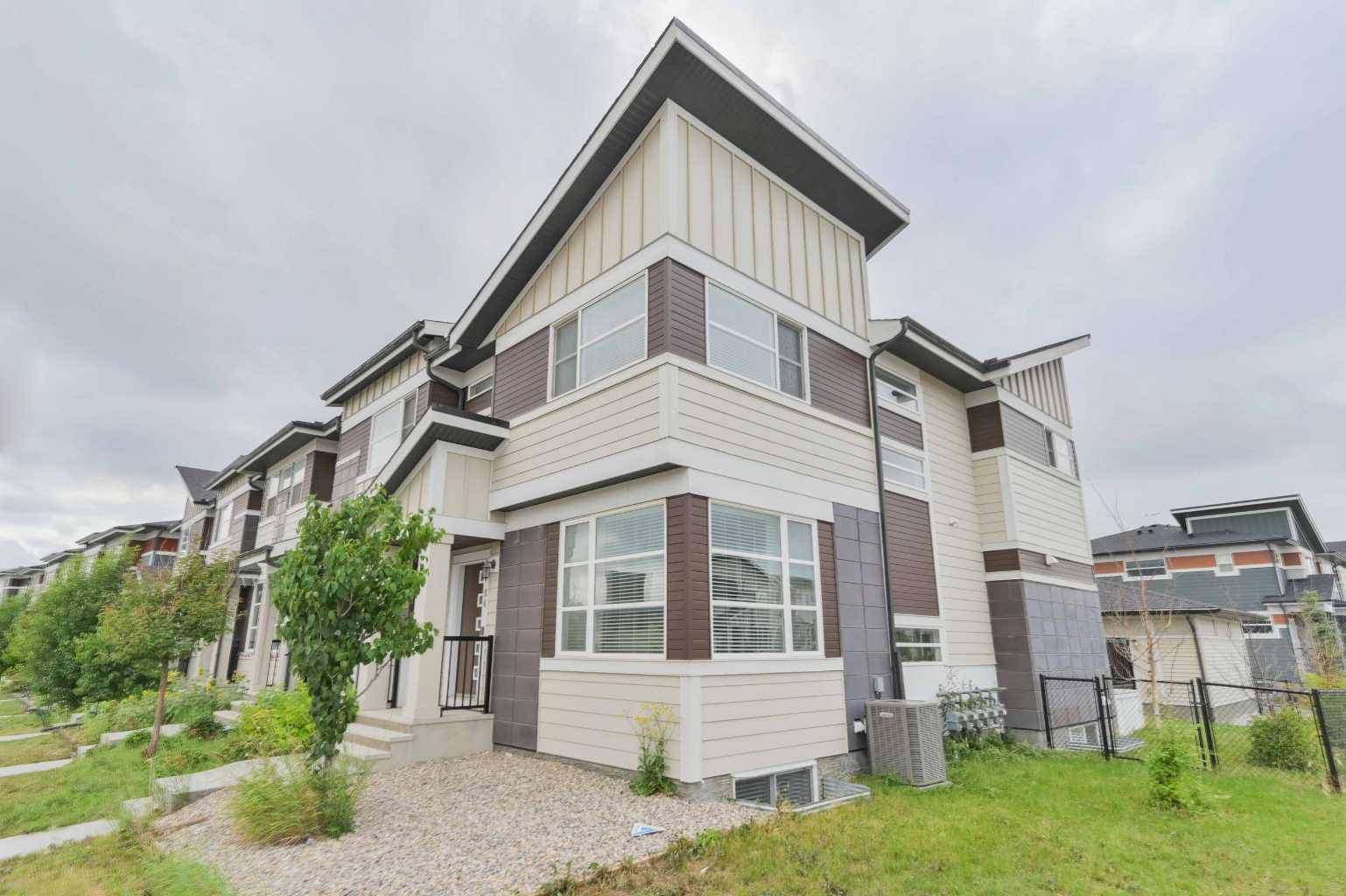 Calgary, AB T3N 0V3,84 Skyview CIR NE