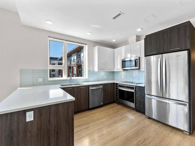 306 885 UNIVERSITY DRIVE, Kamloops, BC