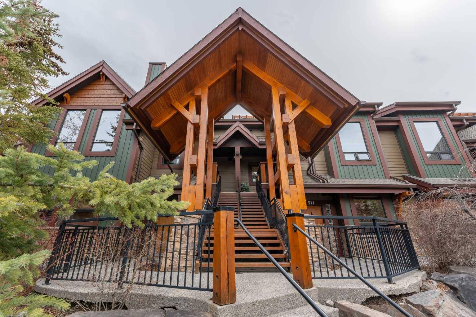 Canmore, AB T1W 3M1,107 Armstrong PL #321