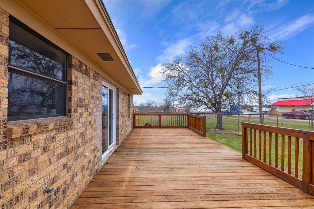 Jacksboro, TX 76458,700 N Knox Street