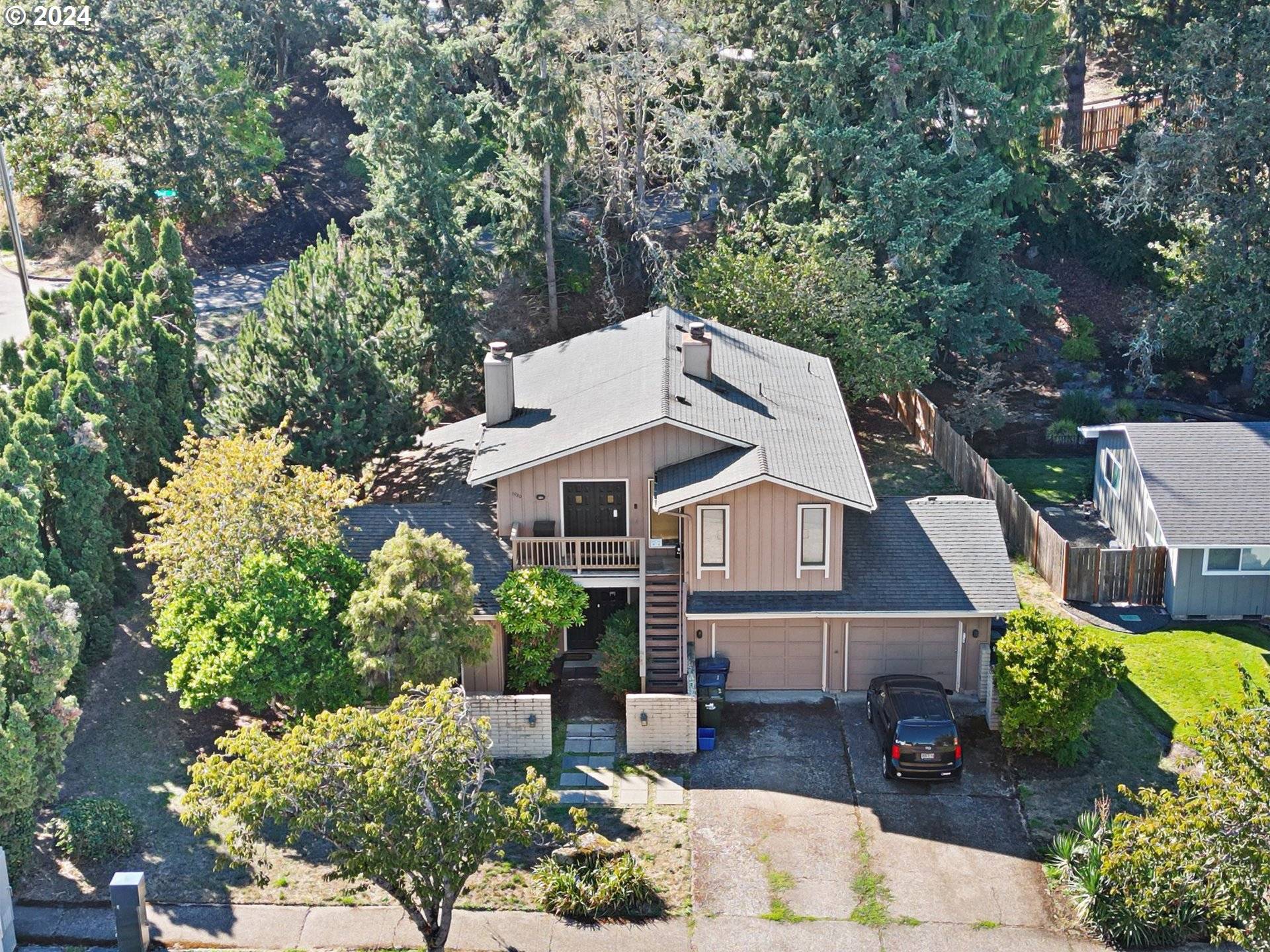 Eugene, OR 97401,1910 RIDGEWAY DR