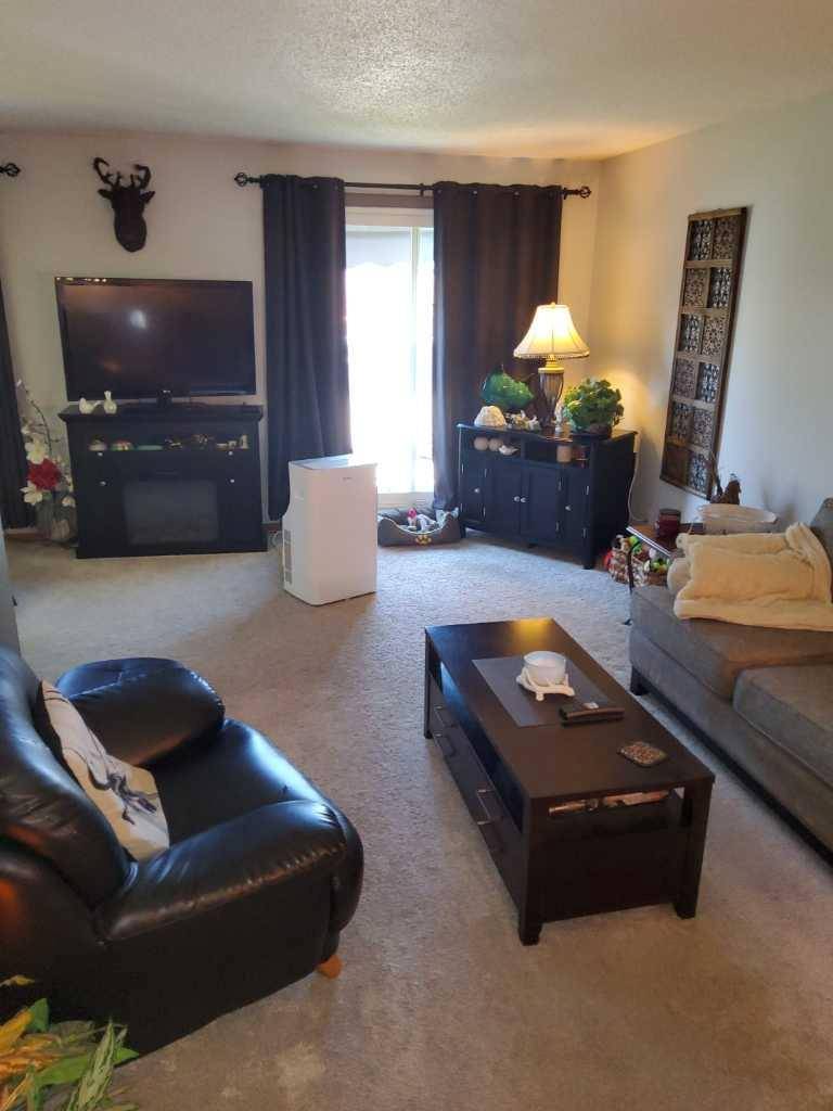 Red Deer, AB T4N 5Z8,6322 58 AVE #4