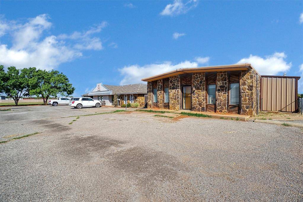 Elk City, OK 73644,103 Clyde Avenue