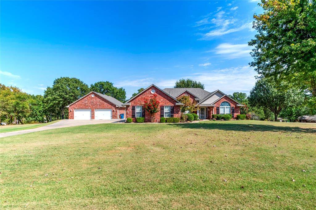 Chandler, OK 74834,1516 Timberlake Drive