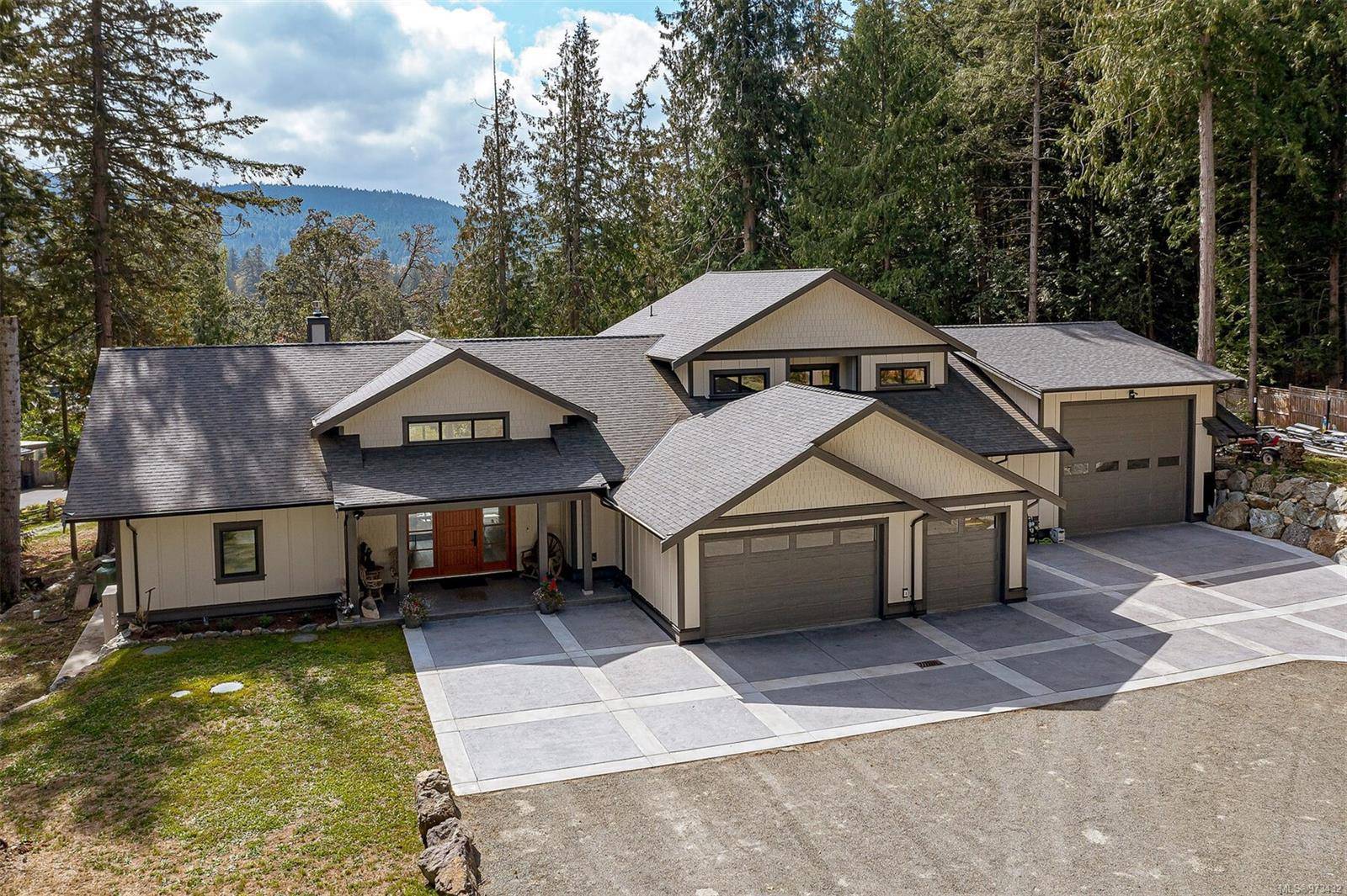 North Saanich, BC V8L 5H1,881 Bradley Dyne Rd