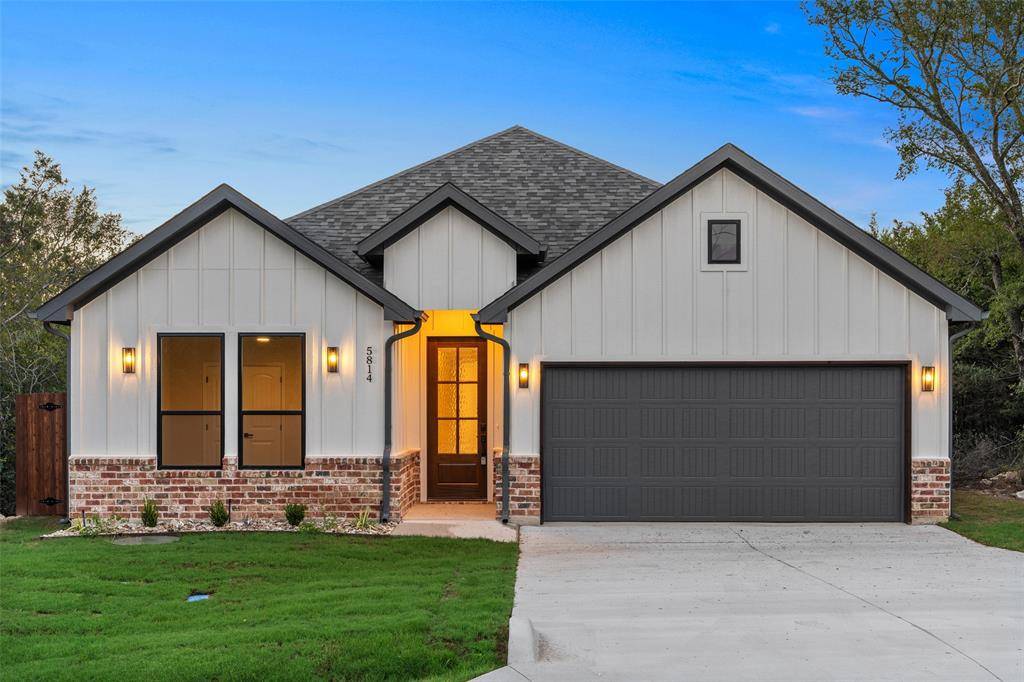 Granbury, TX 76048,5814 Barkridge Drive