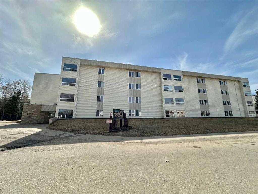 Fort Mcmurray, AB T9H1R3,111 Charles AVE #409