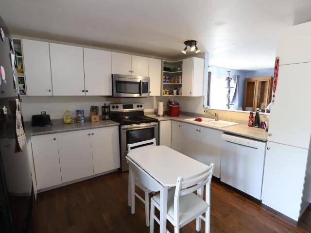 2128 CLAPPERTON AVE, Merritt, BC V1K 1B8
