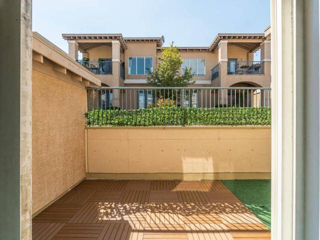 204 875 SAHALI TERRACE, Kamloops, BC V2C 6W8