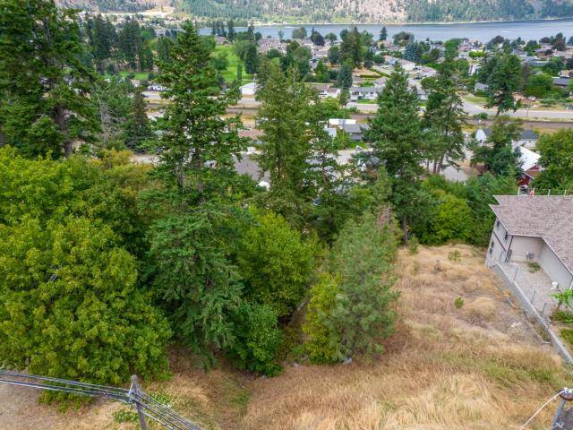 1052 MONTGOMERY PLACE, Chase, BC V0E 1M0