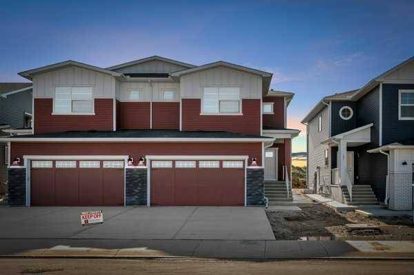 Chestermere, AB T1X 2X3,195 Dawson wharf Rise