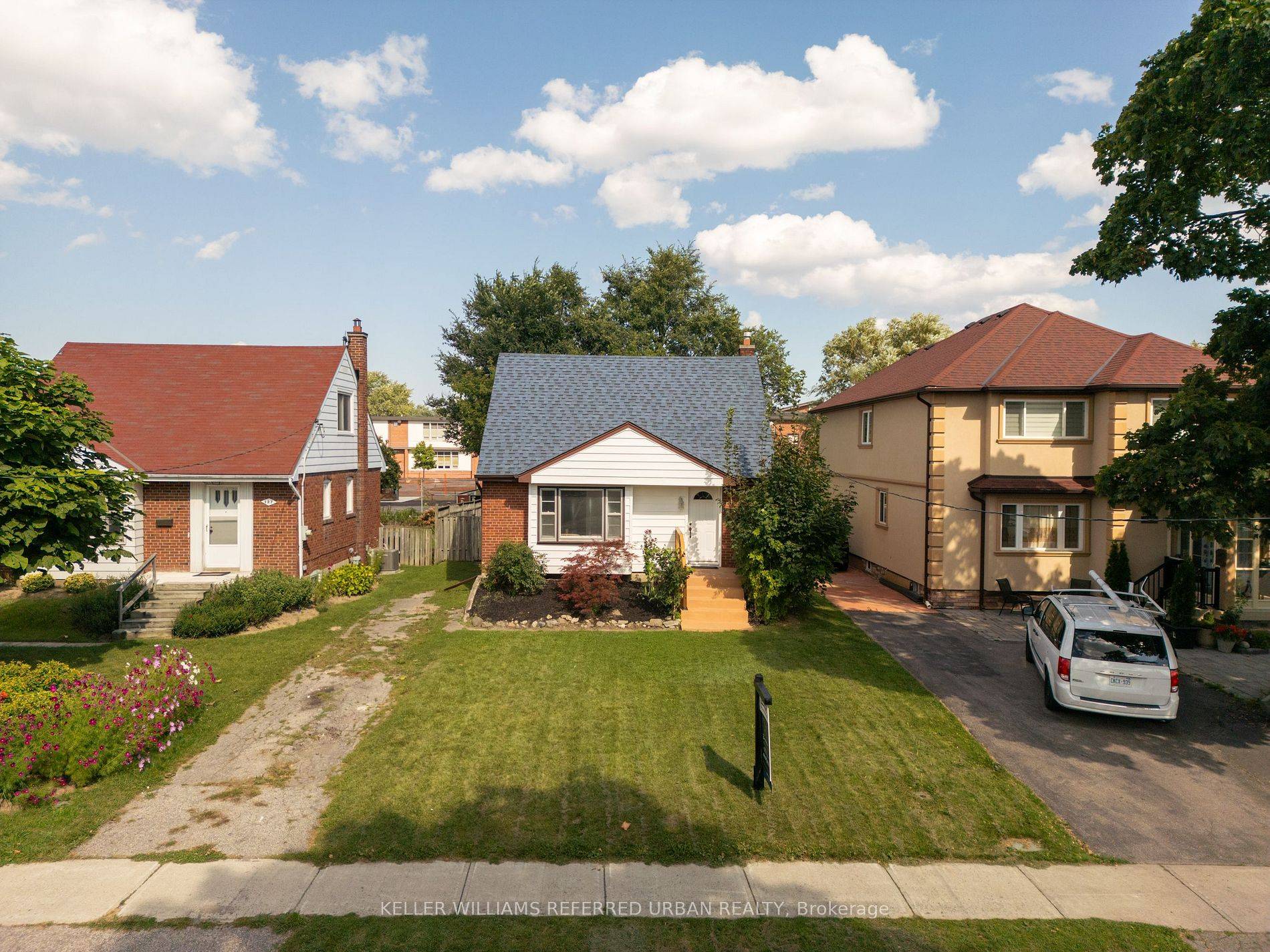 Toronto, ON M1R 3P4,125 Tower Dr