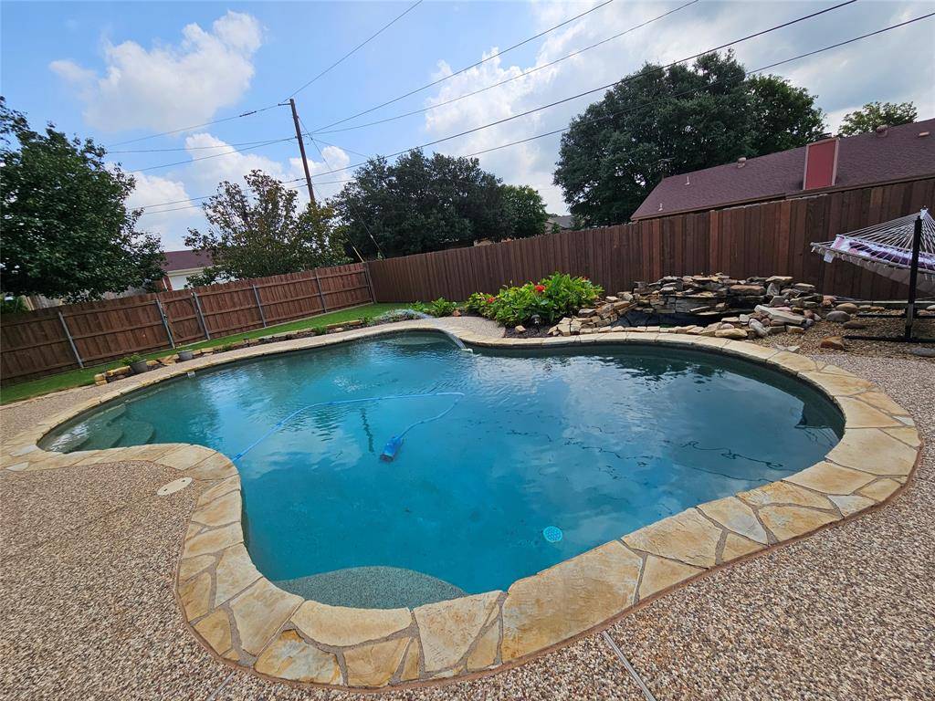 Burleson, TX 76028,429 Black Oak Lane