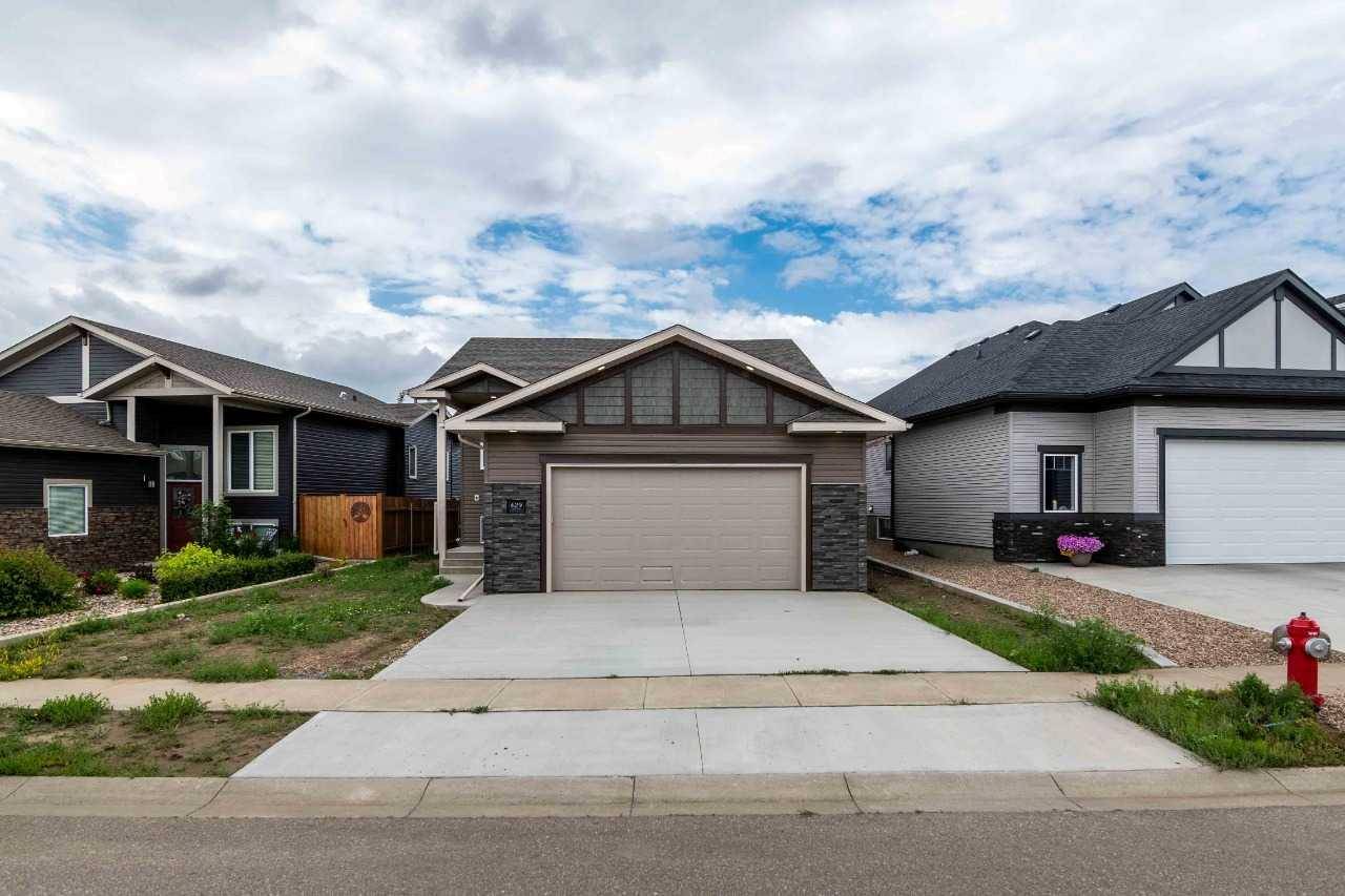 Medicine Hat, AB T1B0C6,629 Vista DR SE