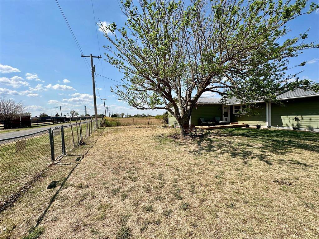 Headrick, OK 73549,16469 S County Road 215