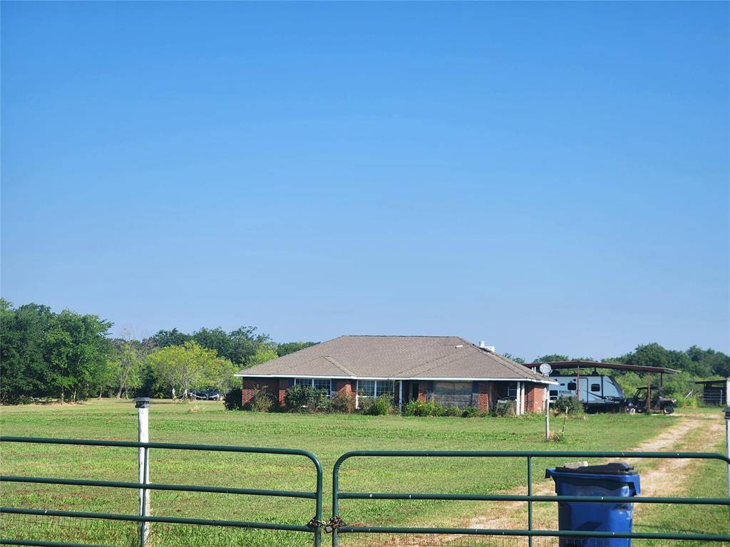 Ennis, TX 75119,520 Mccrady Road