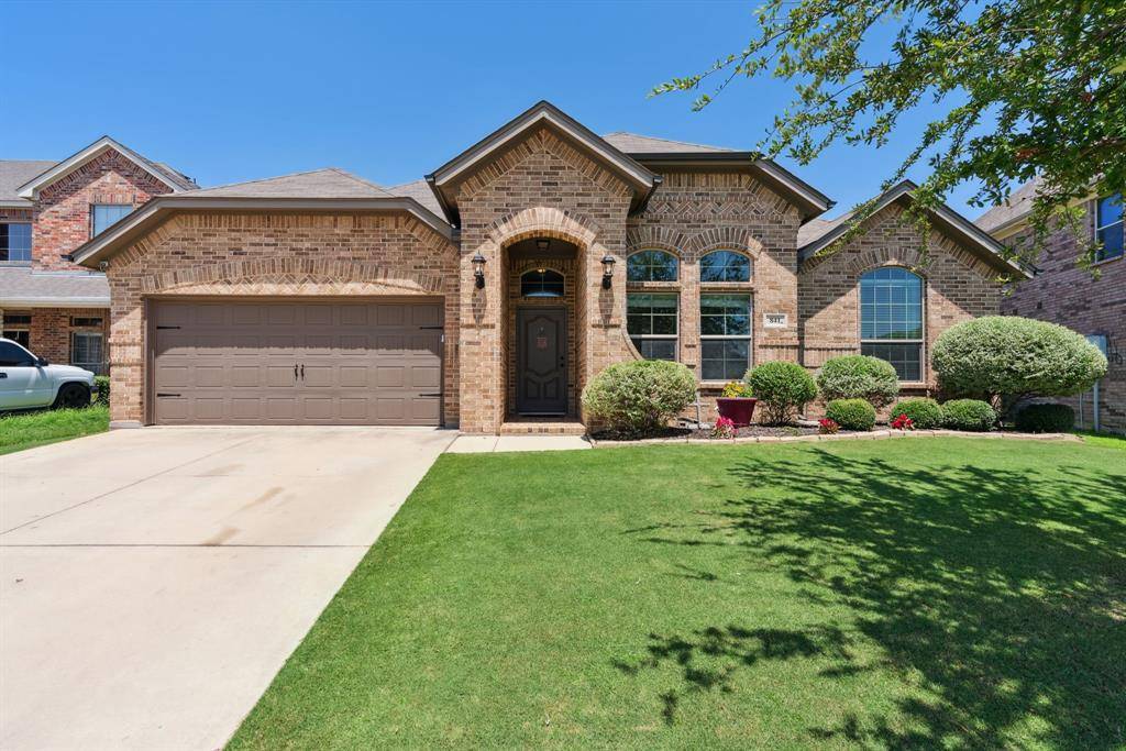 Burleson, TX 76028,841 Peach Lane