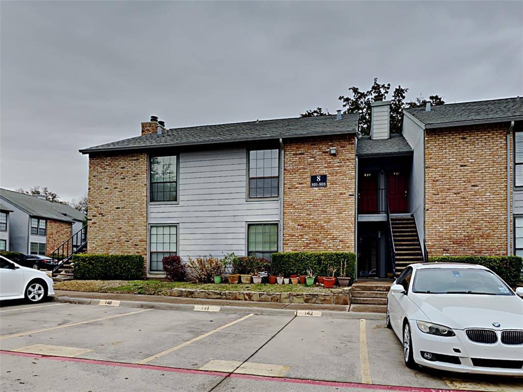 Dallas, TX 75248,15151 Berry Trail #804