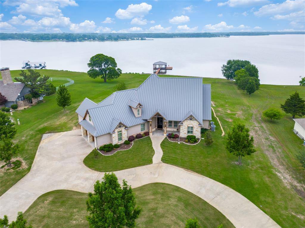 Bonham, TX 75418,2057 Lake Side