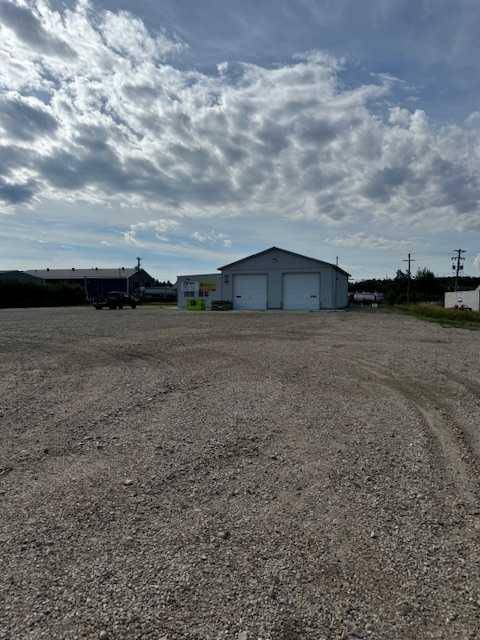 Fox Creek, AB T7S1W3,307 1A AVE