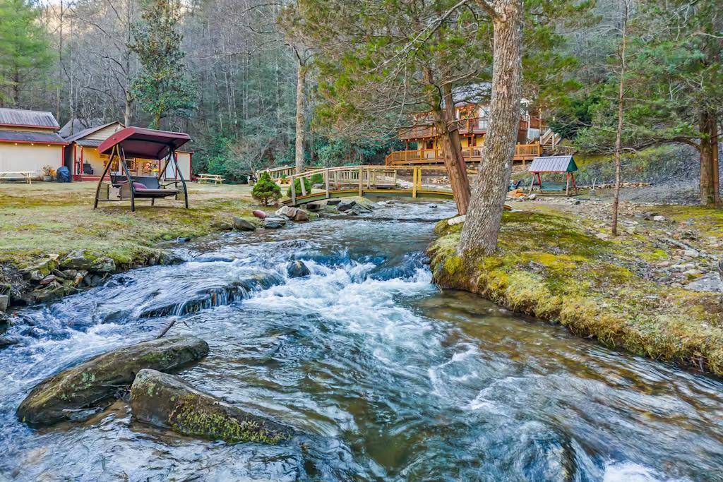 Cherry Log, GA 30522,13111 Big Creek