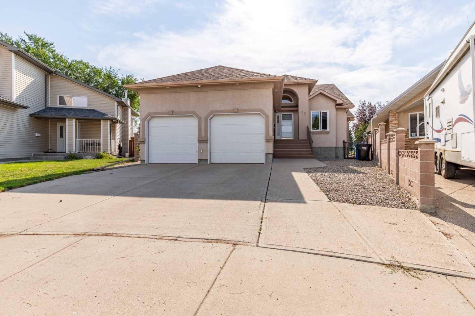 Lethbridge, AB T1H 6M5,82 St James CRES N