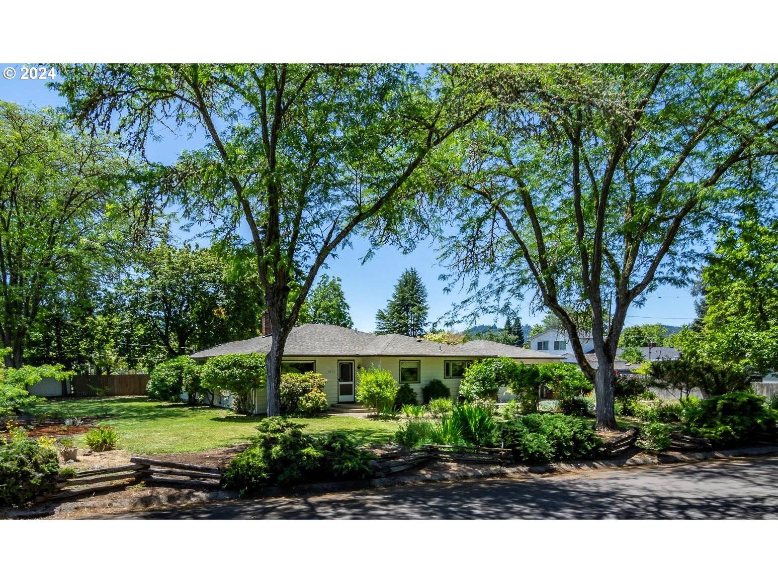 Roseburg, OR 97471,2813 W ORIOLE DR