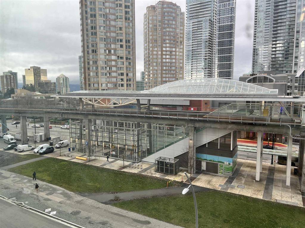 Burnaby, BC V5H 0J2,507 6378 SILVER AVENUE