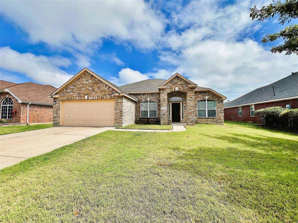 Grand Prairie, TX 75052,5124 Autumn Hill