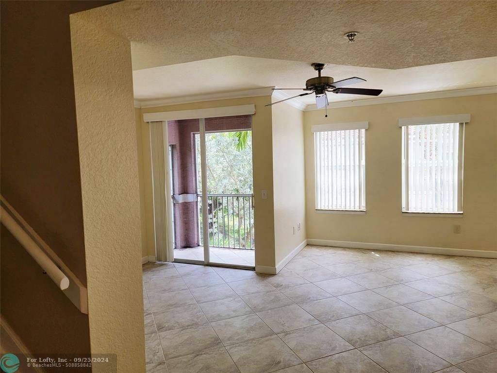 Coral Springs, FL 33067,6306 W Sample Rd  #6306